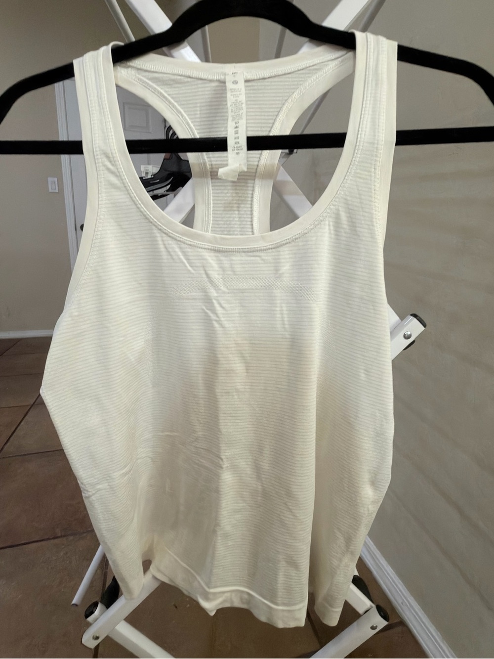 Lululemon Racerbacks- x3 - Picture 7 of 9